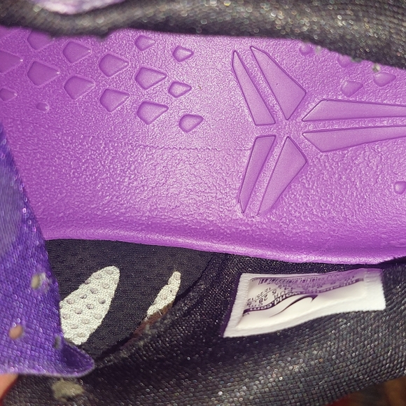 Kobe 8 Easter - Picture 4 of 10